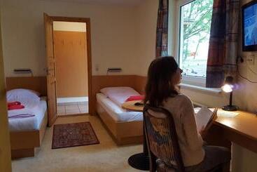 酒店 Hostel Schweriner See