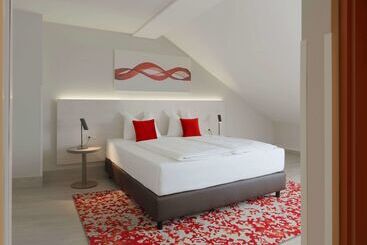 בית מלון כפרי Ramada By Wyndham Dresden