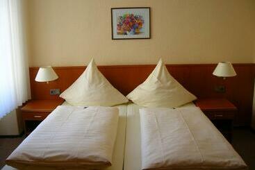 فندق Stadt Kothen