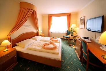 Trihotel Rostock   Wellnesshotel Adults Only
