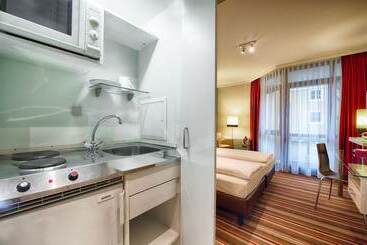 מלון דירות Leonardo Hotel & Residenz Muenchen
