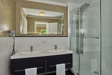 هتل A Vita Viktoria & A Vita Living Luxury Apartments