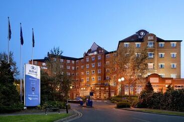 ホテル Doubletree By Hilton Dartford Bridge