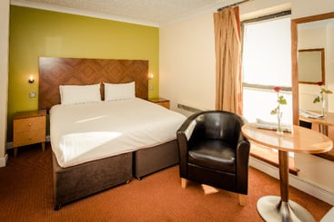 בית מלון כפרי Dublin Central Inn