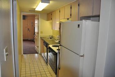 호텔 Howard Johnson By Wyndham Lake Front Park Kissimmee