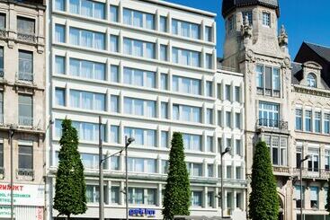 فندق Park Inn By Radisson Antwerp City Centre