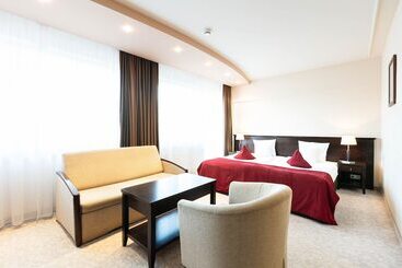 هتل Kudowa Manufaktura Relaksu