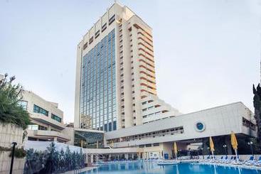 בית מלון כפרי Lazurnaya  & Spa