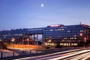 בית מלון כפרי Mercure Paris Ivry Quai De Seine