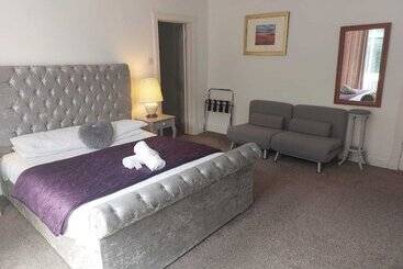 בית מלון כפרי Royal Marine