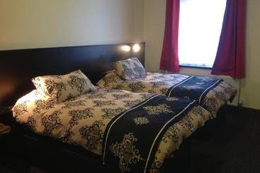 فندق The Fair Green