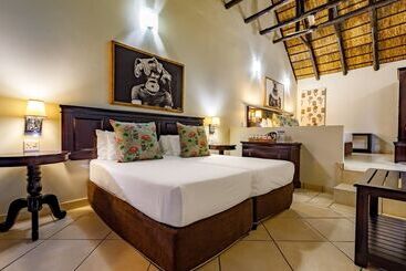 בית מלון כפרי Zulu Nyala Game Lodge