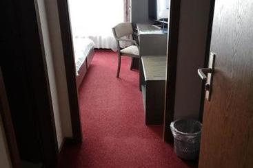 Отель Zum Mückenberger Hof