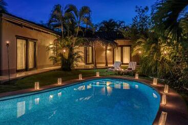 Cala Luna Boutique Hotel & Villas