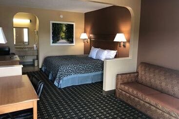 בית מלון כפרי Days Inn By Wyndham Columbus
