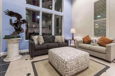 Prodigy Hotel, A Days Inn By Wyndham