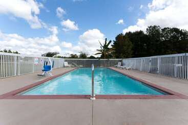 فندق Days Inn By Wyndham Lamont/monticello
