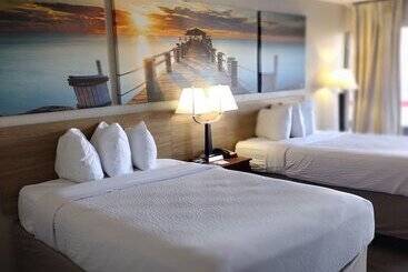 בית מלון כפרי Days Inn By Wyndham Wildwood I75