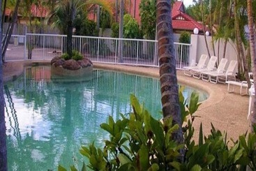 호텔 Runaway Bay Motor Inn