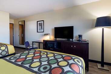 فندق على الطريق Super 8 By Wyndham El Dorado