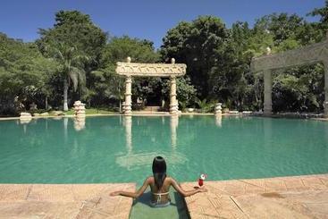 Курорт The Sun City Hotel