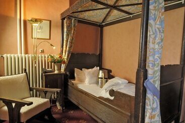 فندق Burg Trendelburg