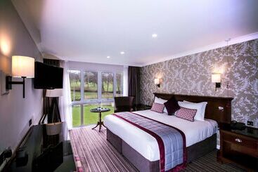 هتل Doubletree By Hilton Cheltenham Cotswolds