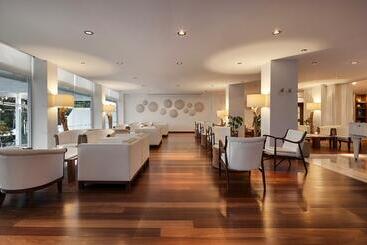 בית מלון כפרי Grecian Sands