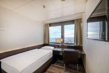 فندق Park Inn By Radisson Berlin Alexanderplatz