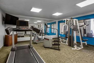 هتل Cco  & Suites Downtown