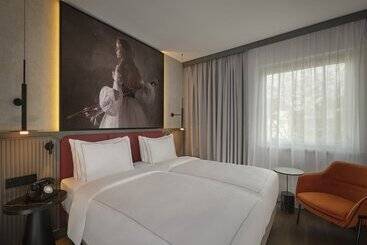 هتل Radisson Red Berlin Kudamm