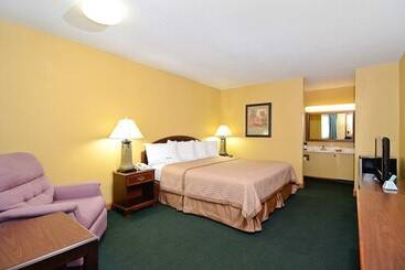 فندق Americas Best Value Inn Iola