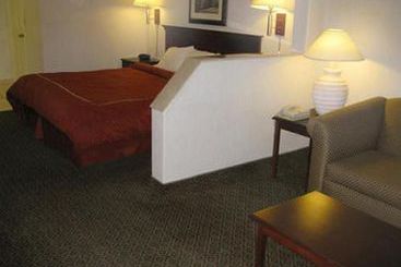 בית מלון כפרי Comfort Suites Blythe