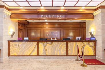 هتل Crowne Plaza Krasnodar  Centre, An Ihg