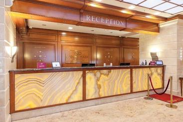 هتل Crowne Plaza Krasnodar  Centre, An Ihg