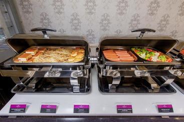 هتل Crowne Plaza Krasnodar  Centre, An Ihg