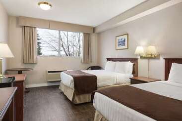 בית מלון כפרי Days Inn By Wyndham Brockville