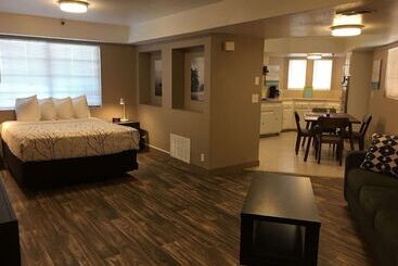 فندق Rancho San Diego Inn & Suites