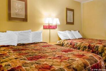 Отель Relax Inn