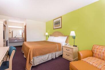 فندق Travelodge By Wyndham Cordele