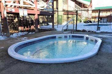 فندق Abbycreek Inn