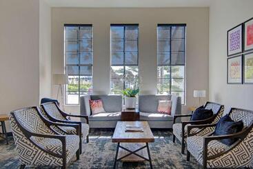 Best Western Posada Royale Hotel & Suites