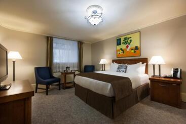 Отель Chateau Versailles