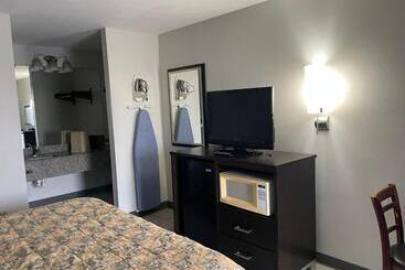 酒店 Deerfield Inn