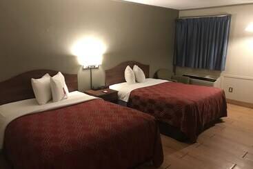 בית מלון כפרי Econo Lodge Salina Scenic Route 89 & I 70