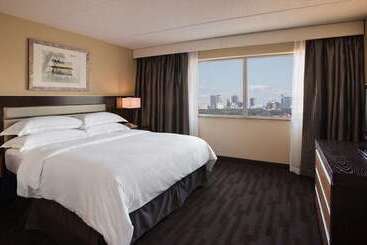 ホテル Hilton Winnipeg Airport Suites