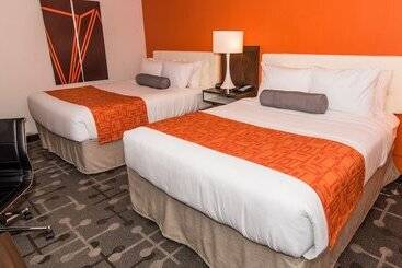 فندق Howard Johnson By Wyndham Portsmouth