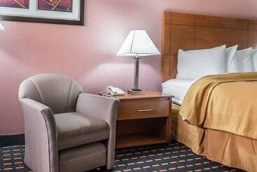 فندق Quality Inn Marianna