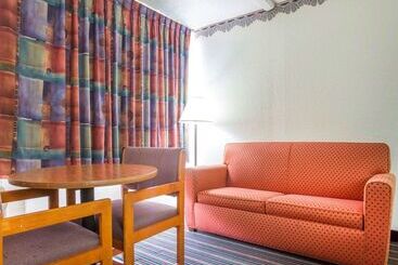 فندق Rodeway Inn Stone Mountain