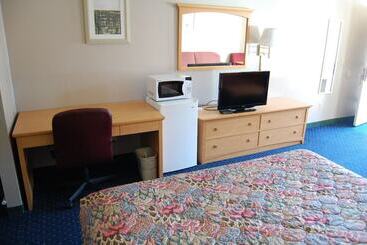 Отель Western Inn Lakewood